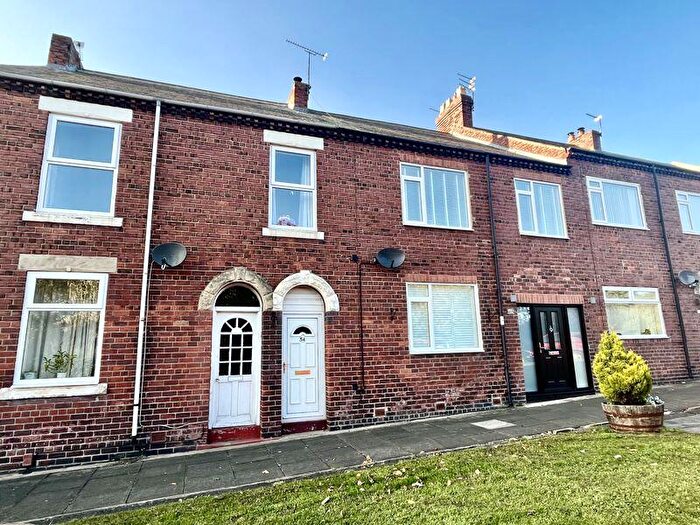 2 Bedroom Flat For Sale In Garden Terrace, Earsdon Village, NE25