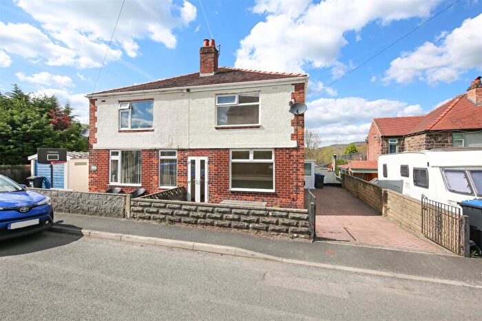 4 Bedroom Semi Detached House To Rent In Northwood Lane, Darley Dale, Matlock, DE4