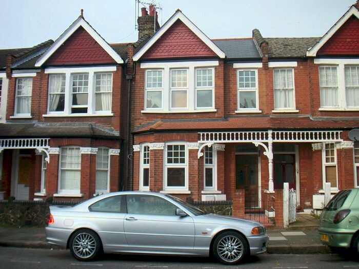 5 Bedroom Terraced House To Rent In Devonshire Road, Palmers Green, N13