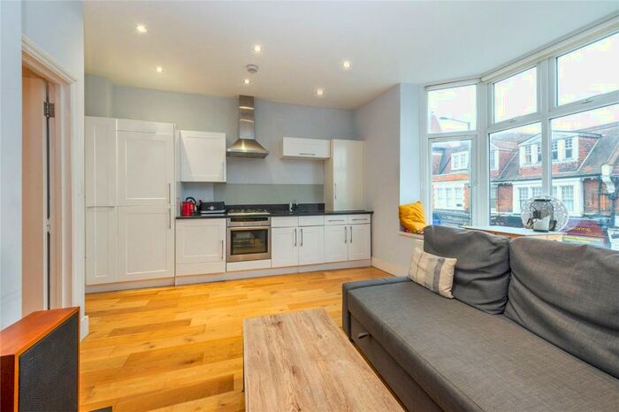 1 Bedroom Flat To Rent In Sheen Lane, East Sheen, London, SW14
