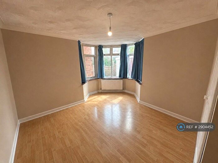 1 Bedroom Flat To Rent In Osborne Road, Luton, LU1