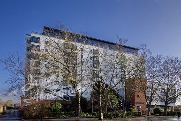 2 Bedroom Flat To Rent In London Road, London, SW16