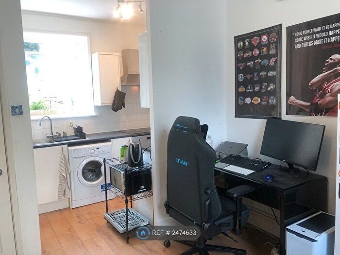 Studio To Rent In Sillwood Street, Brighton, BN1