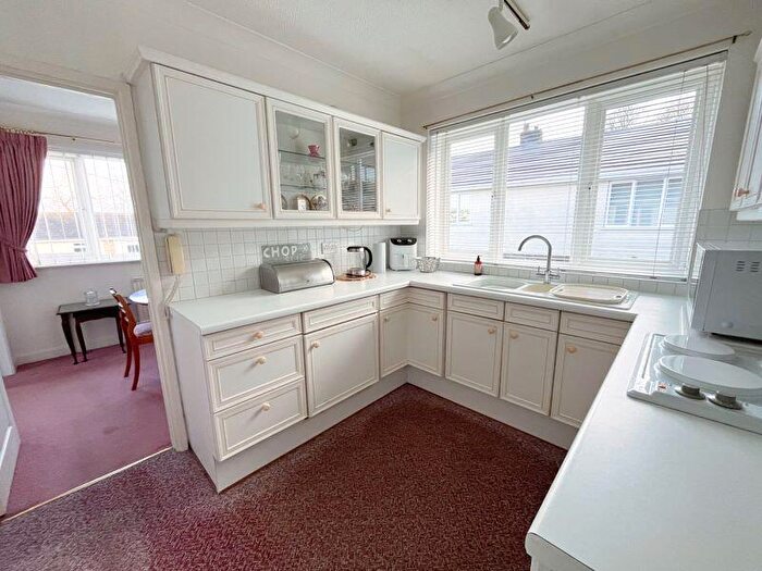 4 Bedroom Detached House For Sale In Mill Park, Cowbridge, The Vale Of Glamorgan, CF71