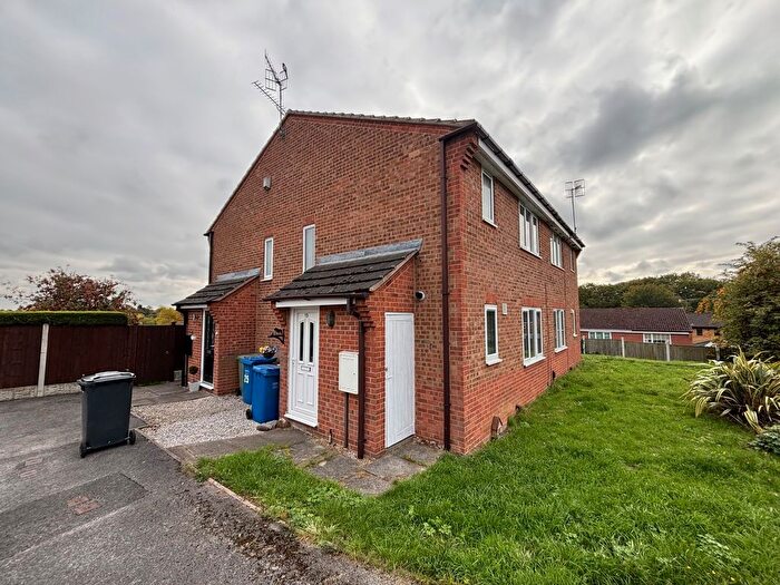 1 Bedroom Terraced House To Rent In Alpine Grove, Chesterfield, S43