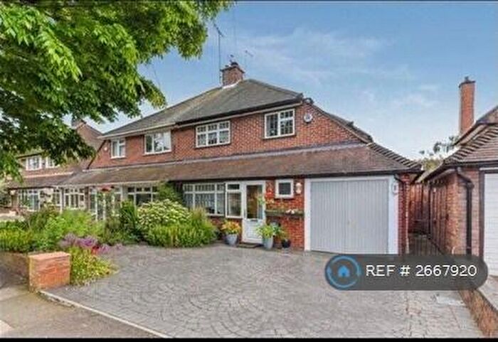 3 Bedroom Semi-Detached House To Rent In Cedar Avenue, South Ruislip, HA4