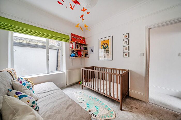 2 Bedroom Flat For Sale In Eastdown Park, Hither Green, London, SE13