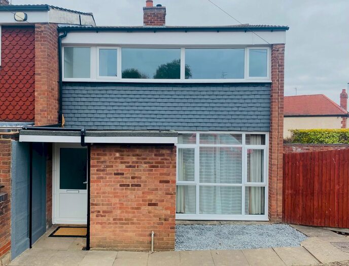 2 Bedroom Town House To Rent In Little Brum, Grendon, Atherstone, Warwickshire, CV9