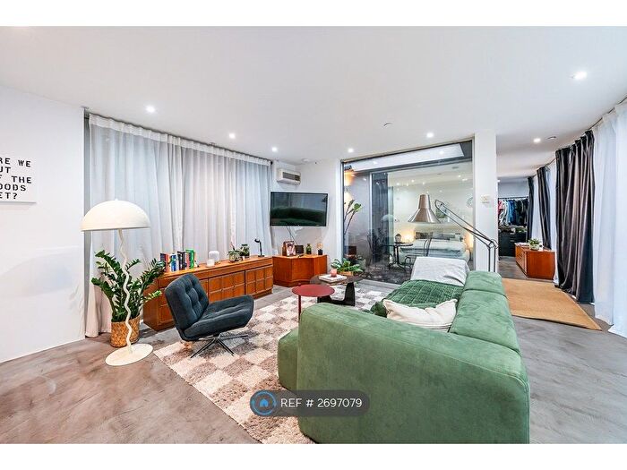 1 Bedroom Bungalow To Rent In Cedar Mews, London, SE4