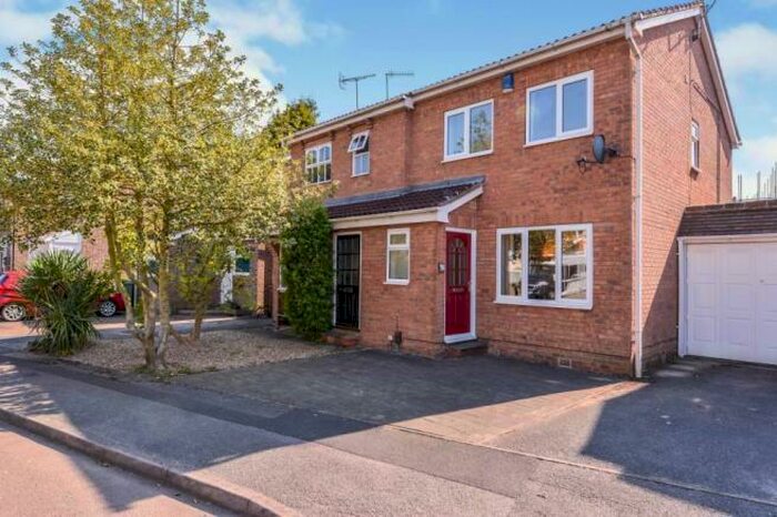 3 Bedroom Semi-Detached House To Rent In Camelot Avenue, Nottingham, NG5