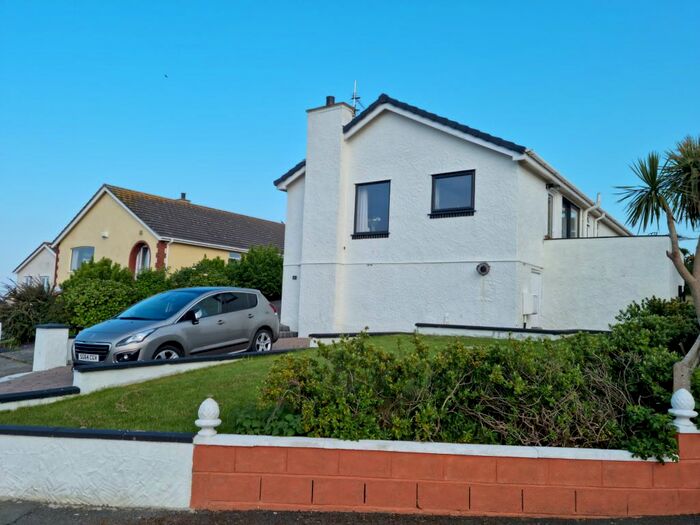 3 Bedroom Bungalow To Rent In Glan Y Don Parc, Bull Bay, LL68