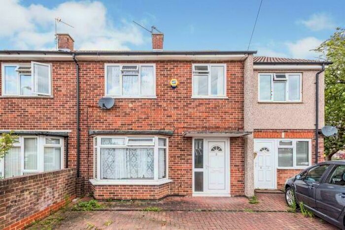 3 Bedroom Terraced House To Rent In Knights Road, Blackbird Leys, OX4