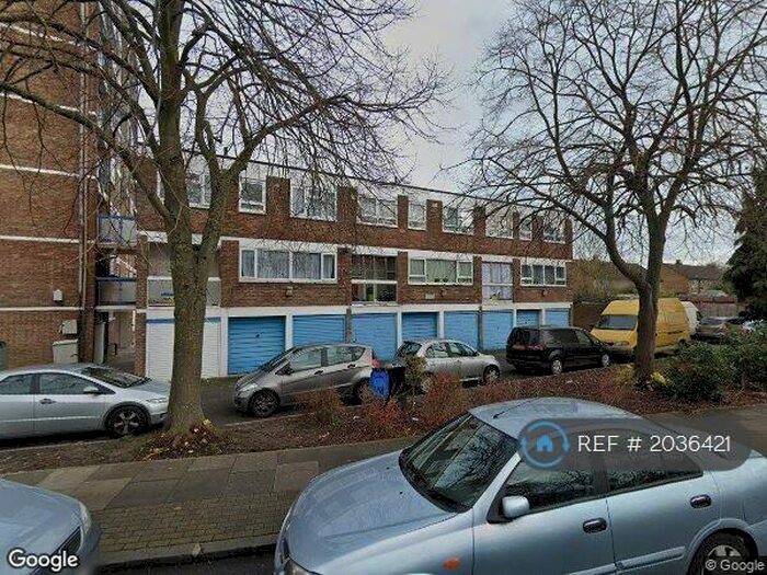 3 Bedroom Flat To Rent In Westcroft Court, London, NW9