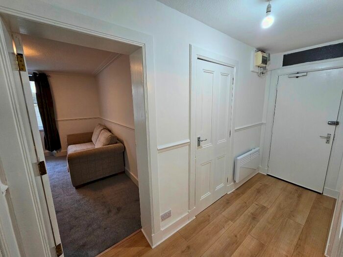 1 Bedroom Flat To Rent In Crown Street, City Centre, Aberdeen, AB11