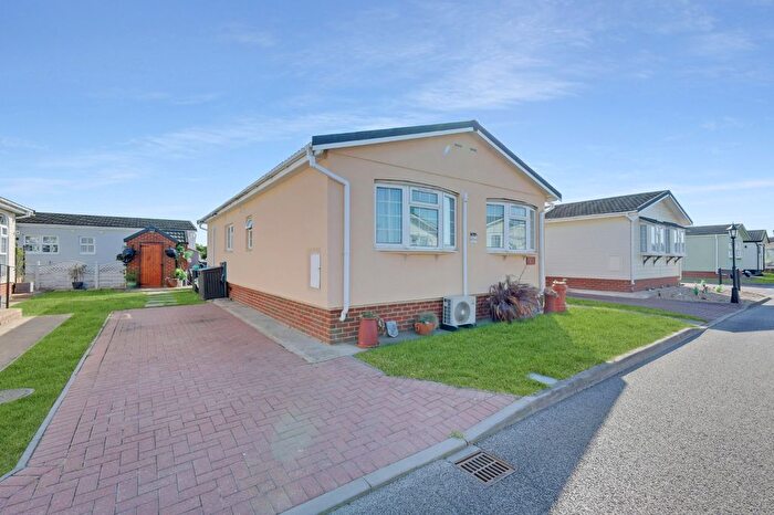 2 Bedroom Park Home For Sale In Kings Park, Creek Road, Canvey Island, Essex, SS8