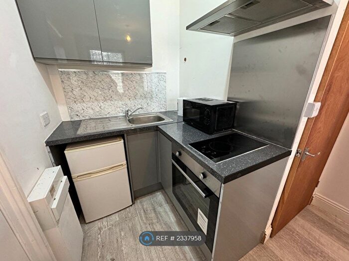 1 Bedroom Flat To Rent In Bedford Place, Brighton, BN1