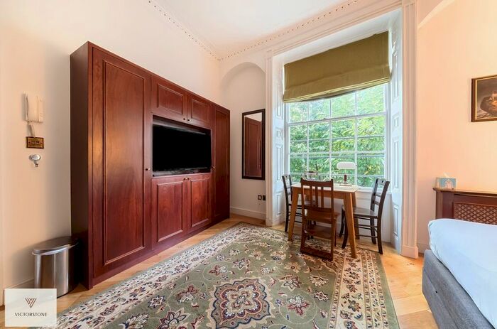 Studio To Rent In Cartwright Gardens, Bloomsbury, London, WC1H