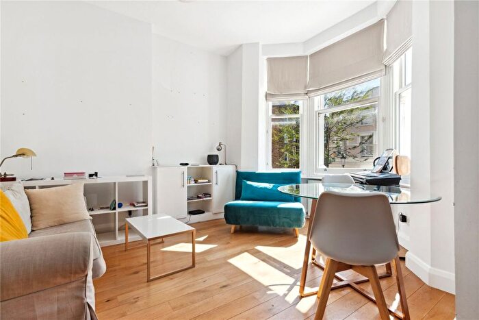 1 Bedroom Flat To Rent In St Marks Place, London, W11