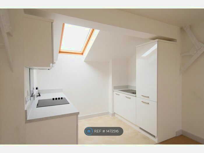 1 Bedroom Flat To Rent In Evening Star Lane, Swindon, SN2