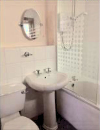 2 Bedroom Flat To Rent In Hazel Road, Cumbernauld, Glasgow, G67