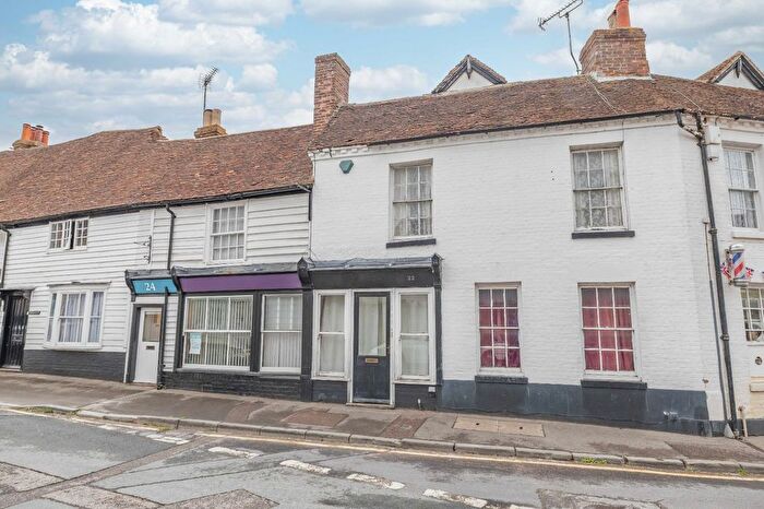 2 Bedroom Terraced House For Sale In High Street, Charing, TN27