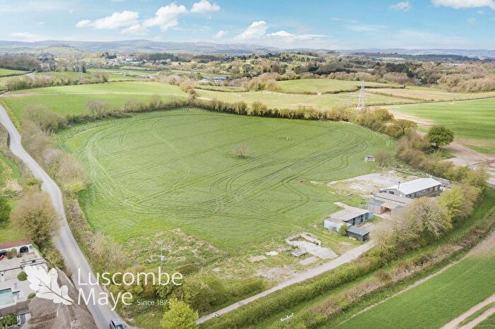 3 Bedroom Bungalow For Sale In Ipplepen, Newton Abbot, TQ12