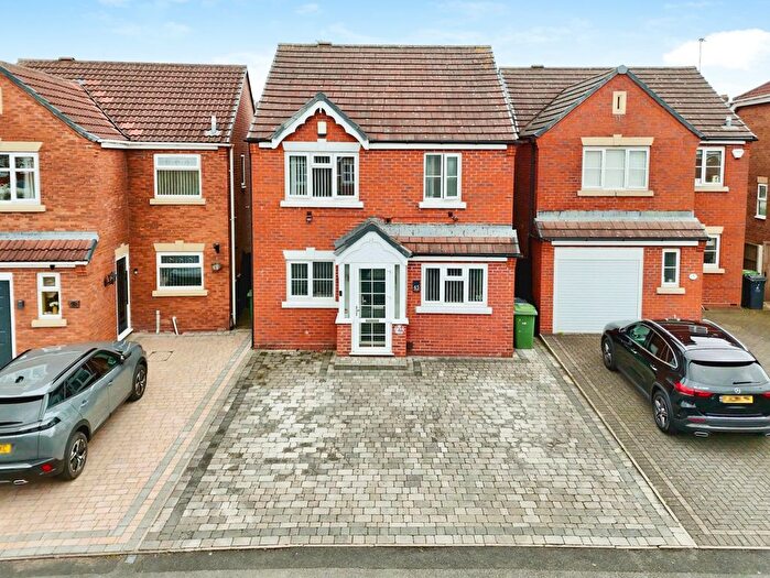 3 Bedroom Detached House For Sale In Wood Common Grange, Pelsall, Walsall, WS3