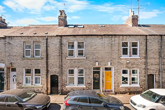 3 Bedroom Terraced House For Sale In Moss Street, York City Centre, YO23