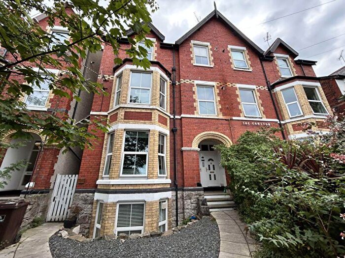 2 Bedroom Flat For Sale In Princes Drive, Colwyn Bay, LL29