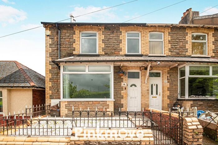 3 Bedroom End Of Terrace House For Sale In Blaendare Road, Pontypool, NP4