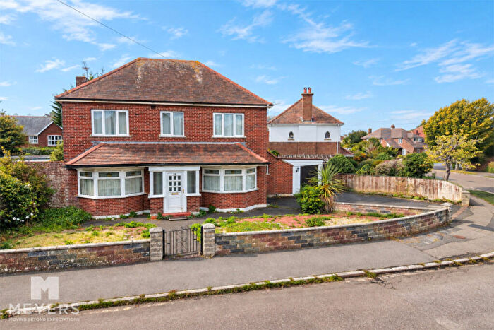 3 Bedroom Detached House For Sale In Ovington Avenue, Bournemouth, BH7