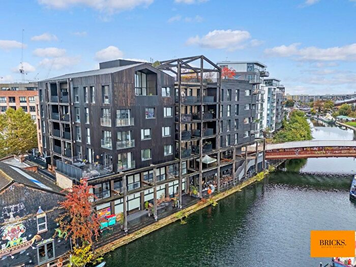 2 Bedroom Flat For Sale In Legacy House, Roach Road, London, E3