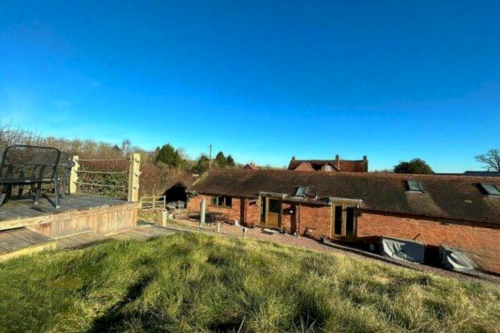 2 Bedroom Barn Conversion To Rent In Shelfield, Alcester, B49