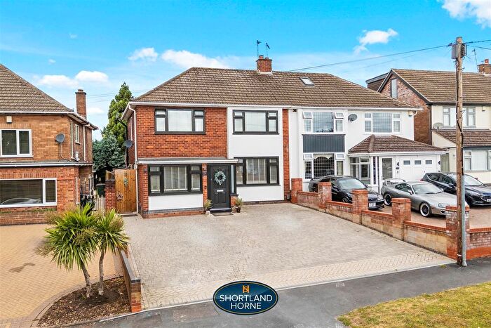 4 Bedroom Semi-Detached House For Sale In Baginton Road, Styvechale, Coventry, CV3