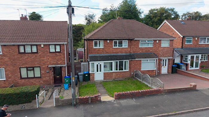 3 Bedroom Semi Detached House For Sale In Appleton Avenue, Great Barr, Birmingham, B43