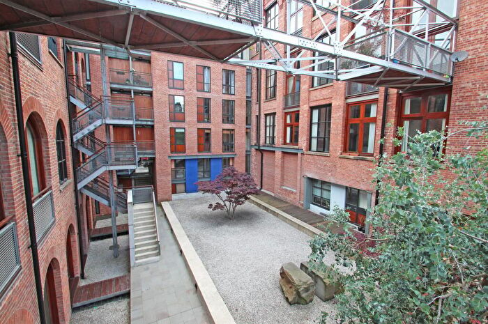 1 Bedroom Apartment To Rent In Hulme Hall Road, Castlefield, Manchester, M15