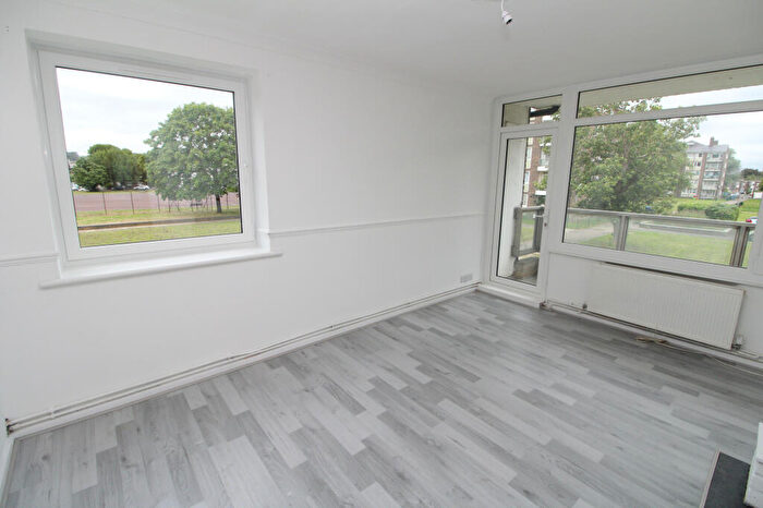 2 Bedroom Apartment To Rent In Panfield Road, Abbey Wood, SE2