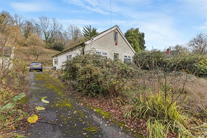 3 Bedroom Detached Bungalow For Sale In Dean Lane, Harvel, DA13