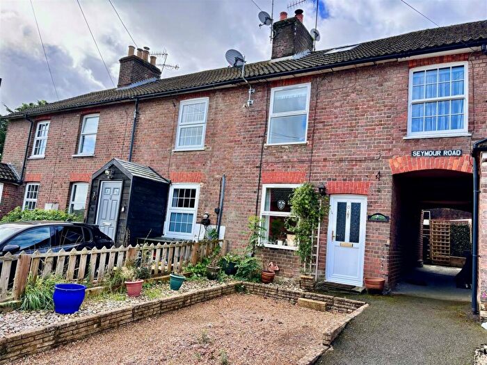 2 Bedroom Cottage To Rent In Seymour Road, Northchurch, Berkhamsted, HP4