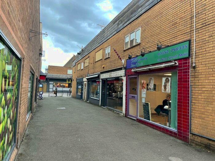 1 Bedroom Flat To Rent In New Street, Mold, Flintshire, Clwyd, CH7