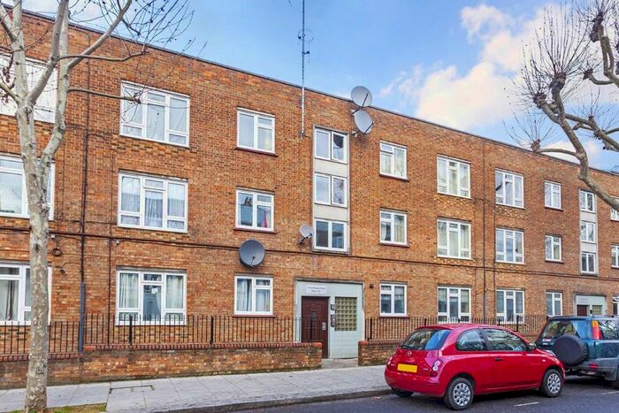 1 Bedroom Flat To Rent In Raddington Road, London W10