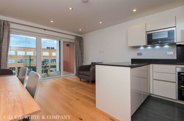 1 Bedroom Flat To Rent In Elder House, Water Lane, Kingston Upon Thames, KT1