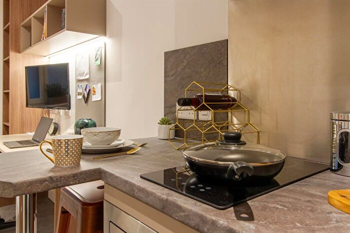 1 Bedroom Flat To Rent In Dean Street, St. Pauls, Bristol, BS2