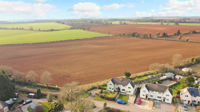 3 Bedroom House For Sale In Sandpool Lane, Tarlton, Cirencester, GL7