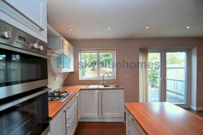 3 Bedroom Semi-Detached House To Rent In Narborough Road South, Braunstone, Leicester LE3