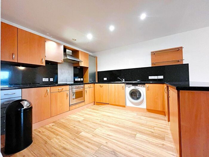 2 Bedroom Flat To Rent In City Central, Wellington Street, Leeds, LS1