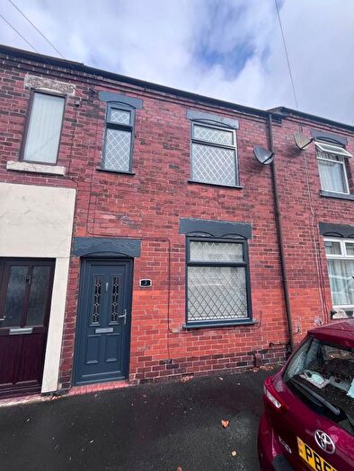 3 Bedroom Terraced House To Rent In Cromer Street, Newcastle, ST5