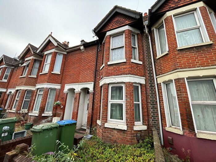 1 Bedroom Flat To Rent In Romsey Road, Southampton, SO16