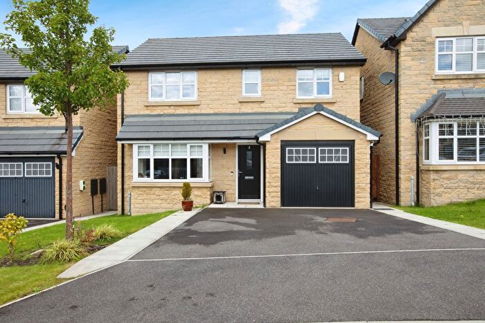 4 Bedroom Detached House For Sale In Cuckoo Close, Darwen, BB3