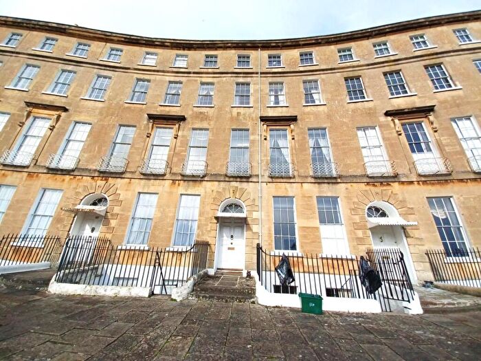 2 Bedroom Apartment To Rent In Cavendish Crescent, BA1